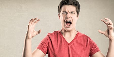 آرام کردن فرزند پرخاشگر